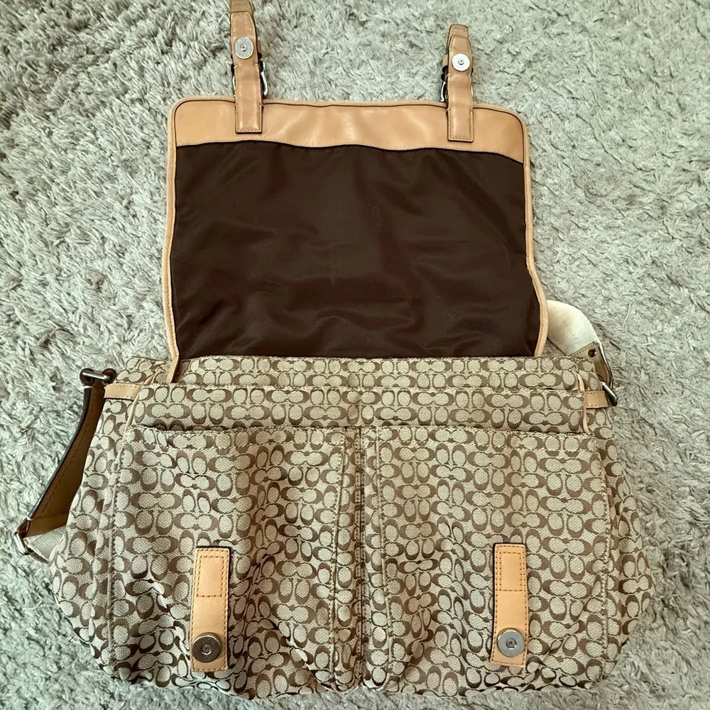 Coach Signature Voyager Messenger Bag No J0968-F70183 Tan, Beige, & Brown - Picture 3 of 16